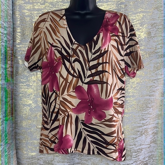 Nygard Collection Petites Short Sleeve Floral Top Size L - Picture 2 of 10